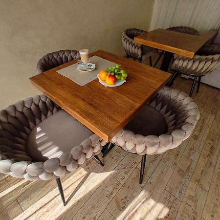 Vip Hotel Izmaił Zewnętrze zdjęcie