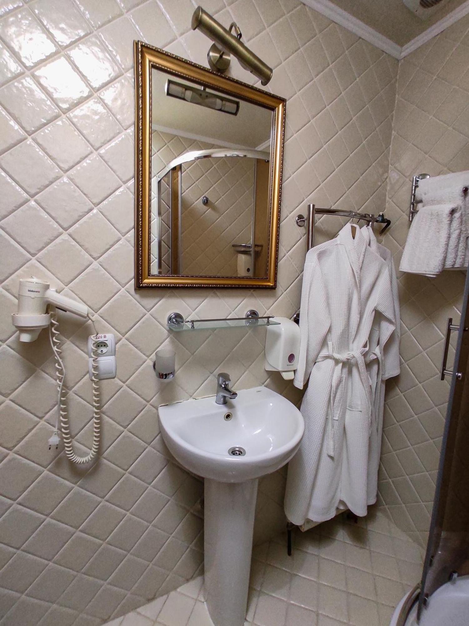 Vip Hotel Izmaił Zewnętrze zdjęcie