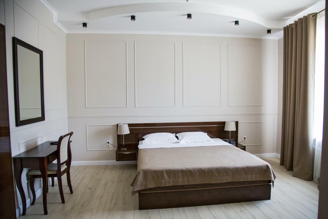 Vip Hotel Izmaił Zewnętrze zdjęcie