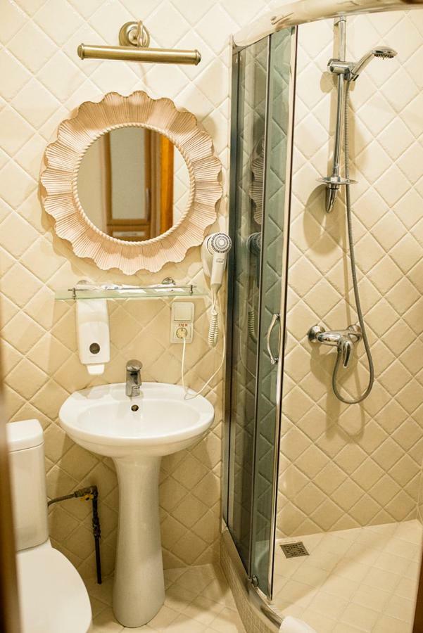 Vip Hotel Izmaił Zewnętrze zdjęcie