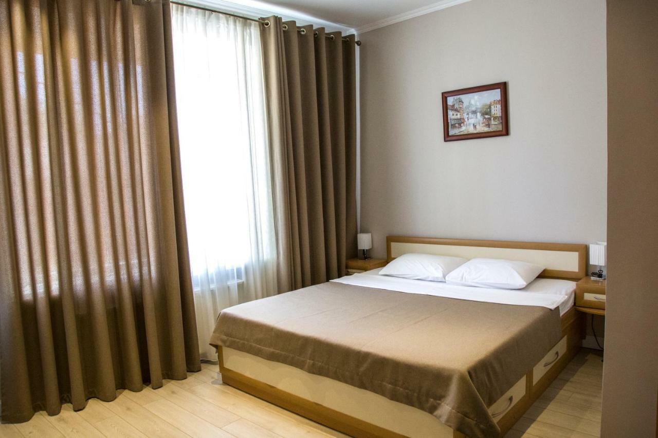 Vip Hotel Izmaił Zewnętrze zdjęcie