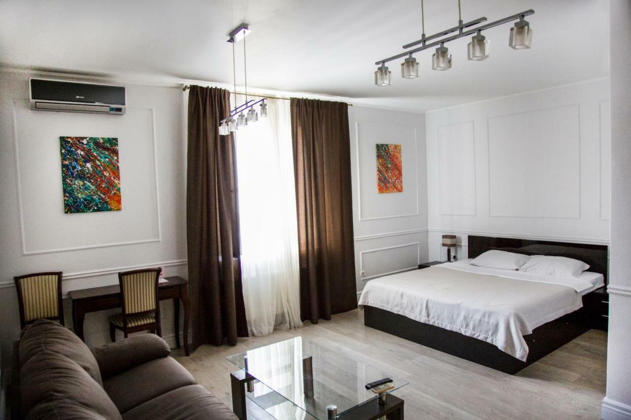 Vip Hotel Izmaił Zewnętrze zdjęcie
